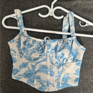 SHEIN Blue Floral Crop Top